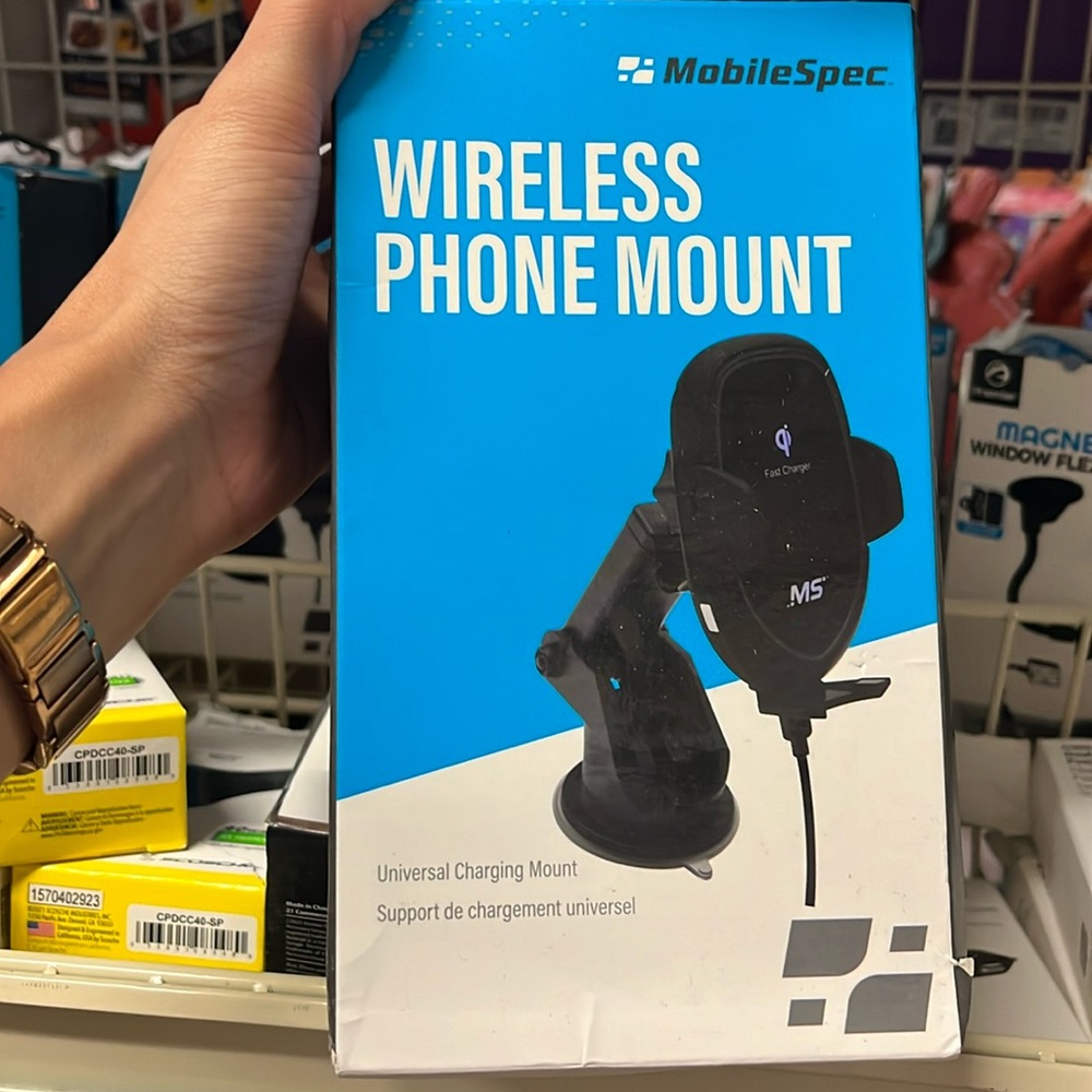 Wireless phone mount